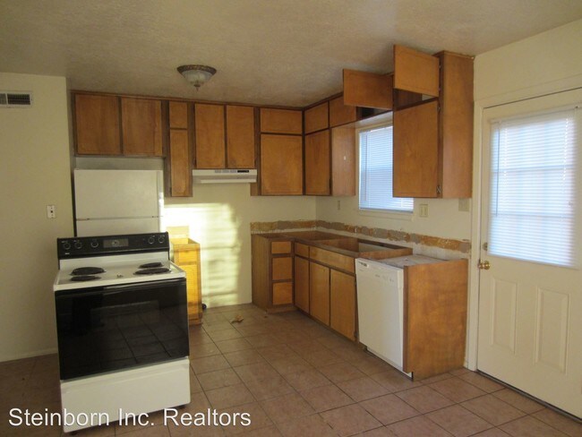 Building Photo - 2920 Majestic Rdg
