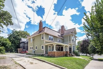 Building Photo - 350 Union Ave SE