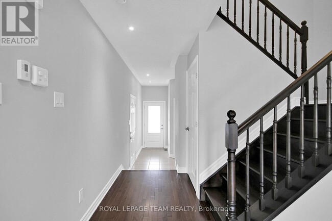 Building Photo - 208 Mission Trail Cres