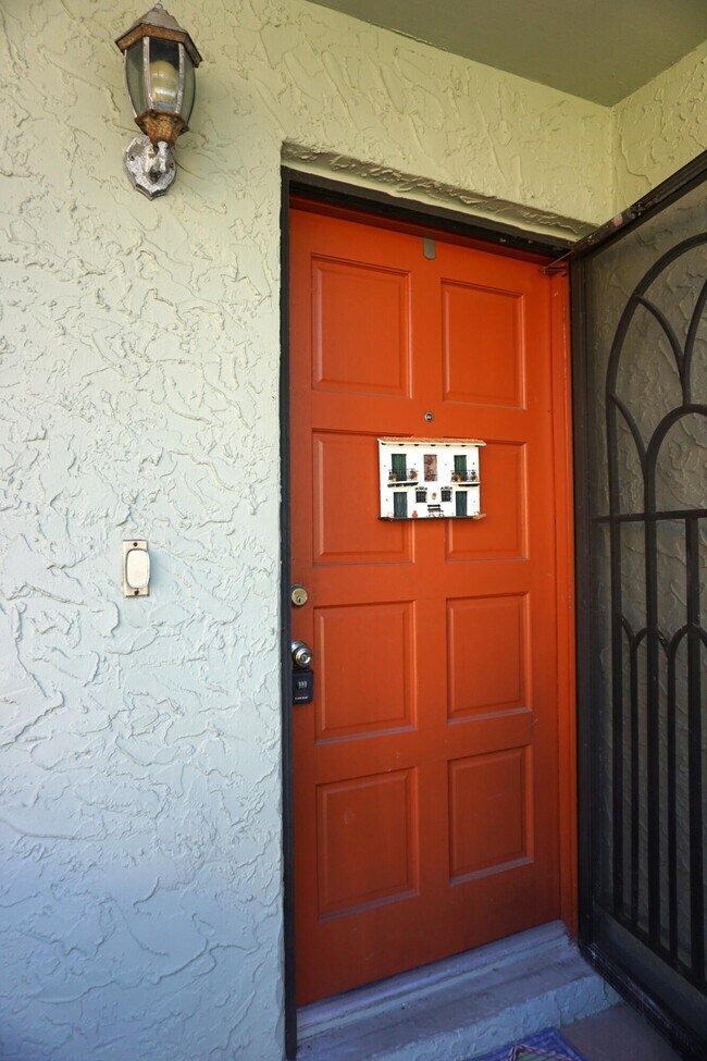 Foto del edificio - 5403 SE Miles Grant Rd