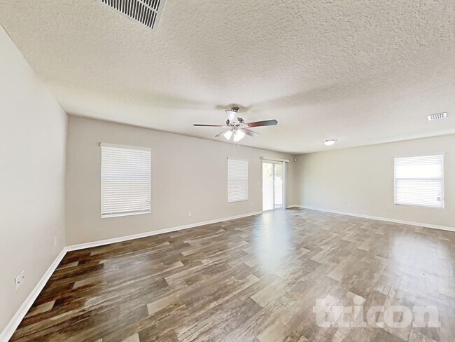 Foto del edificio - 12282 Crossfield Dr