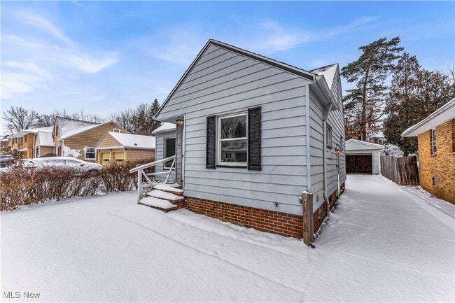 Foto del edificio - 4852 E 94th St