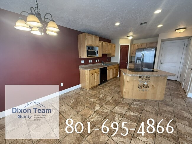 Building Photo - 625 Quinn Ct