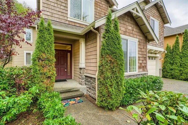 Foto del edificio - Beautiful 4 bedroom 2.5 bath house in Snoq...
