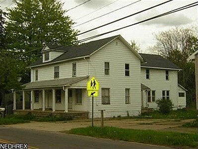 Building Photo - 10565 Main St