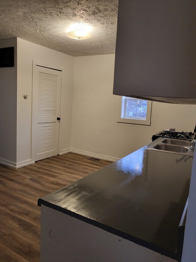 1016 Wingert St Unit 1016, Bucyrus, OH 44820 Apartments in Bucyrus