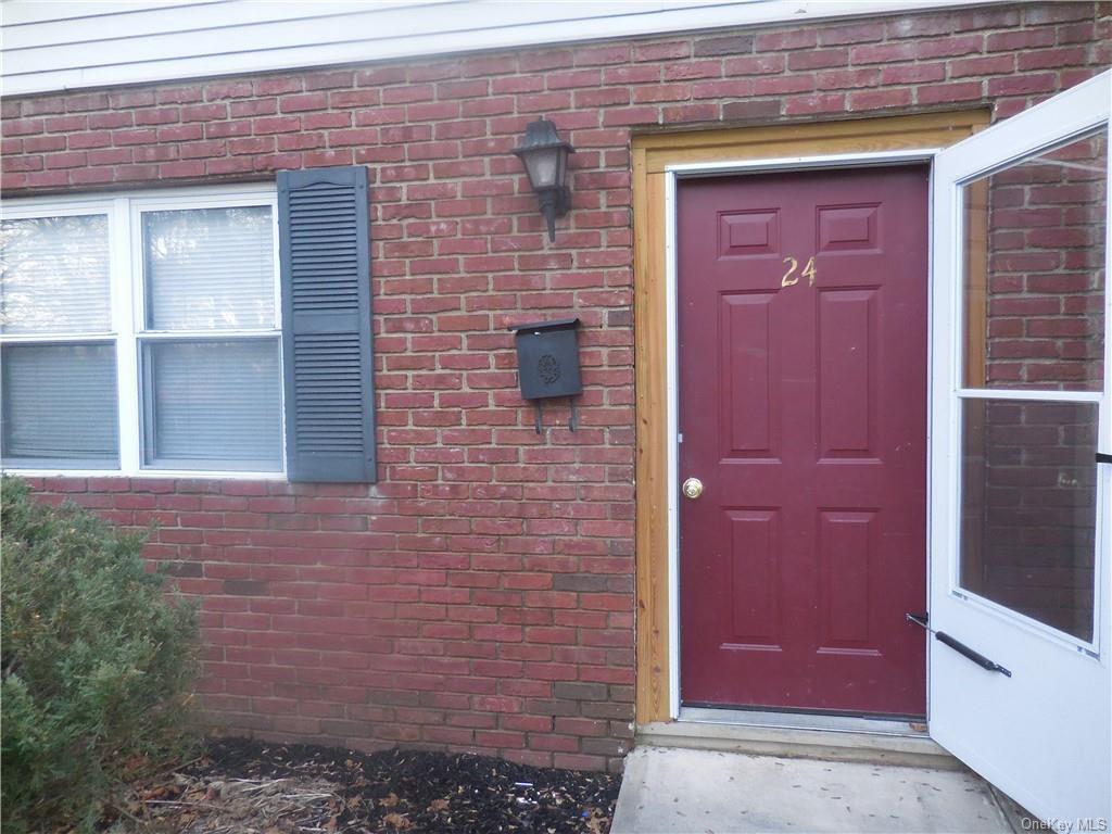 Primary Photo - 24 Brewster Rd
