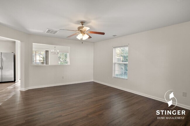 Foto del edificio - 98 Shadow Moss Dr