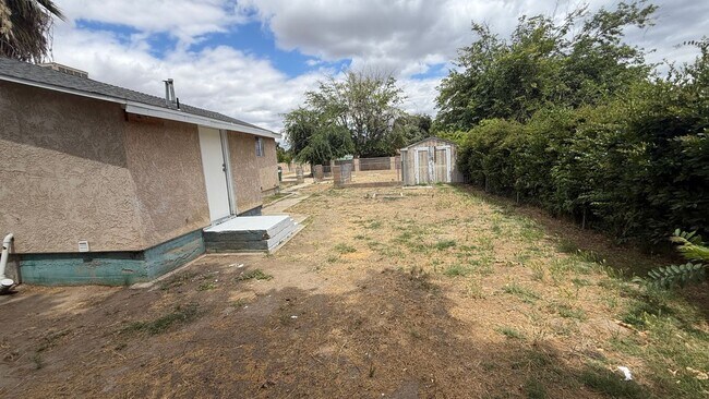 Foto del edificio - 113 1/2 Harris Drive, Rear House