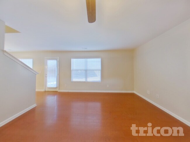 Foto del edificio - 9425 Macquarie Ln