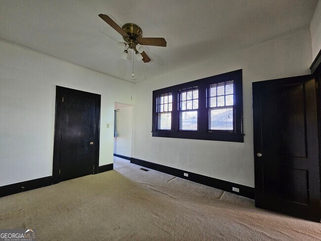 Foto del edificio - 378 9th St NE