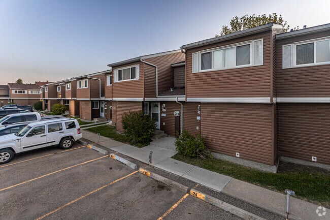 Photo du bâtiment - Hooke County Townhomes