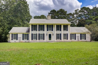 Building Photo - 217 S Sandy Creek Rd