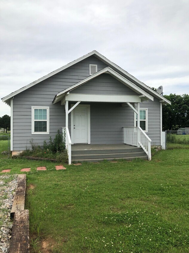 7151 N Sun Country Rd, Lexington, OK 73051 House Rental in Lexington