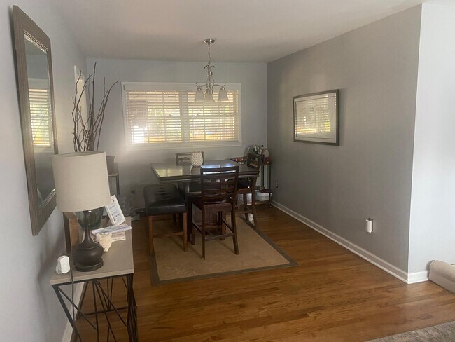 Building Photo - 5010 Milford Rd