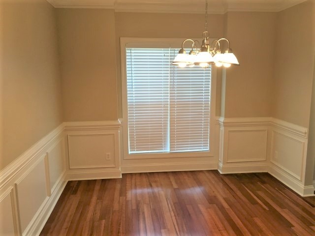 Foto del edificio - 1044 Woodland Drive
