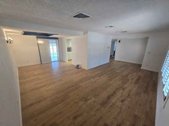 Foto del edificio - 5517 W Avenue M2