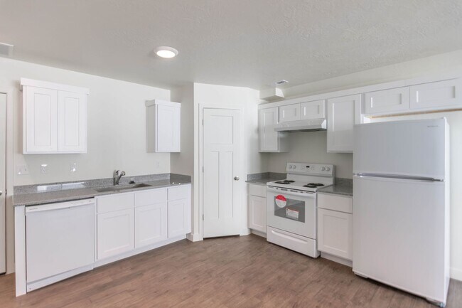 Foto del edificio - New Smart Townhomes in Heber with Income-R...