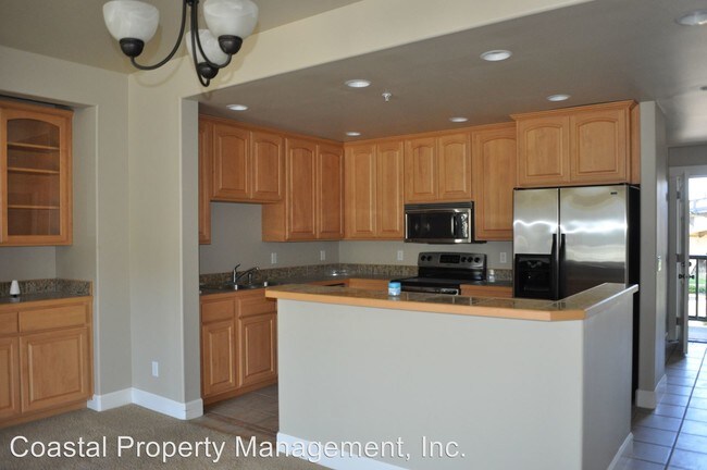 Building Photo - 1220 Bay St