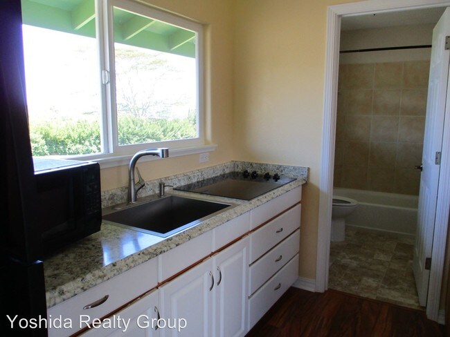 Building Photo - Studio, 1 bath Apartment - 120 Hohani Place