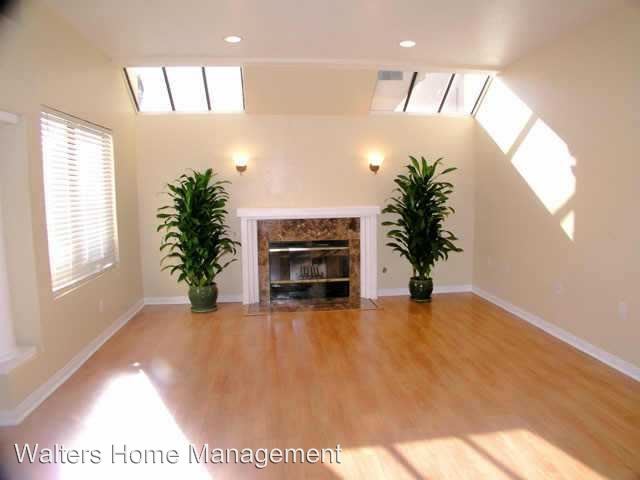 Building Photo - 2179 Villa Flores Gln