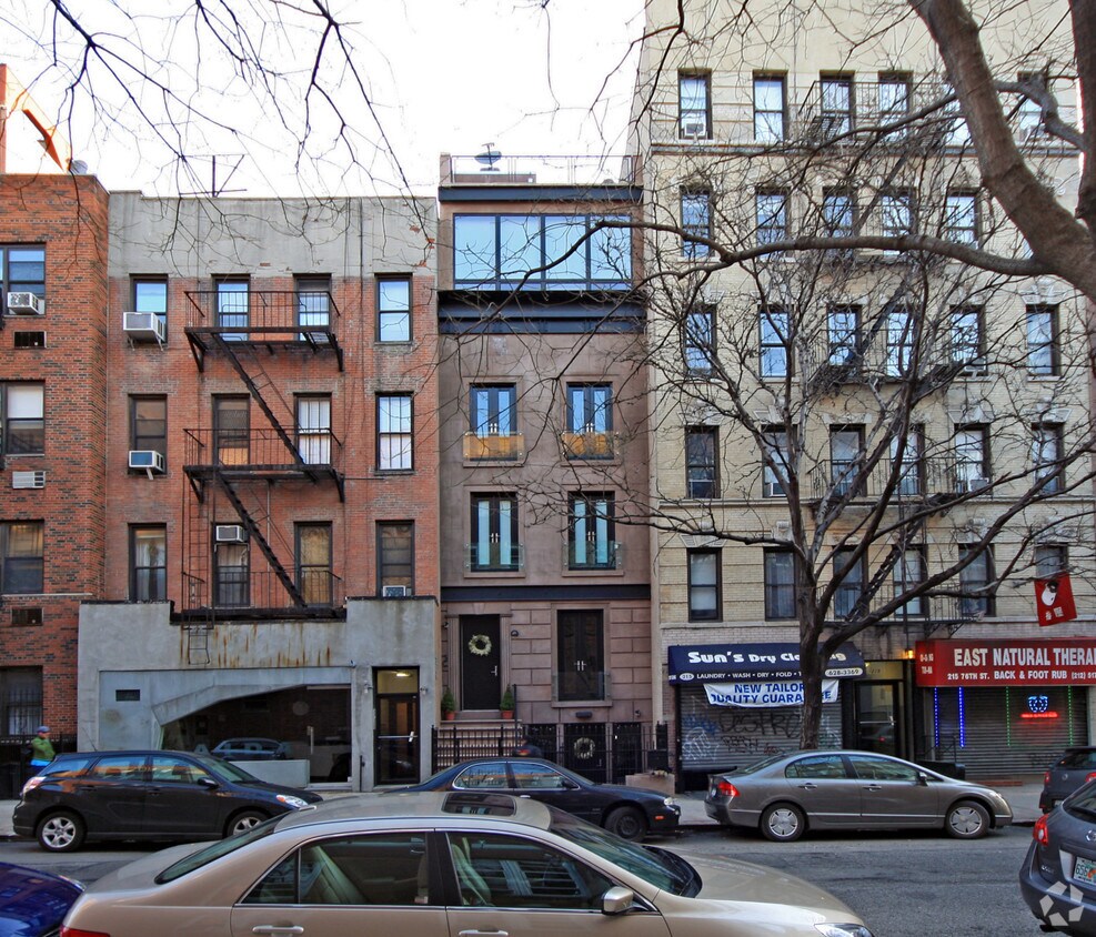 Primary Photo - 213-215 E 76th St