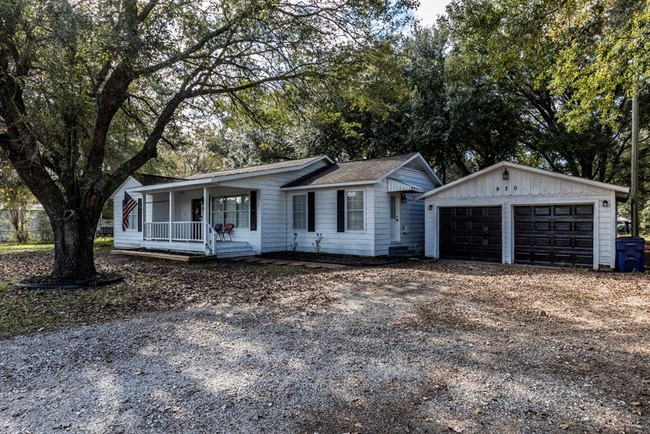 Building Photo - 920 S Village Creek Pkwy