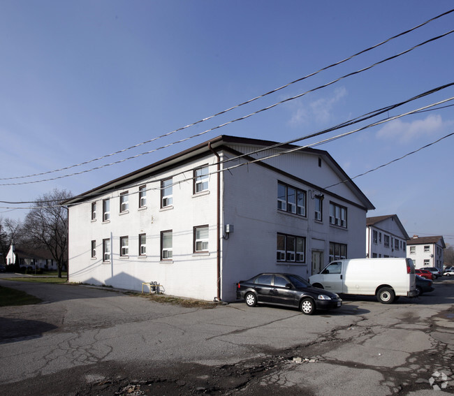 Building Photo - 1023-1047 Churchill Ave