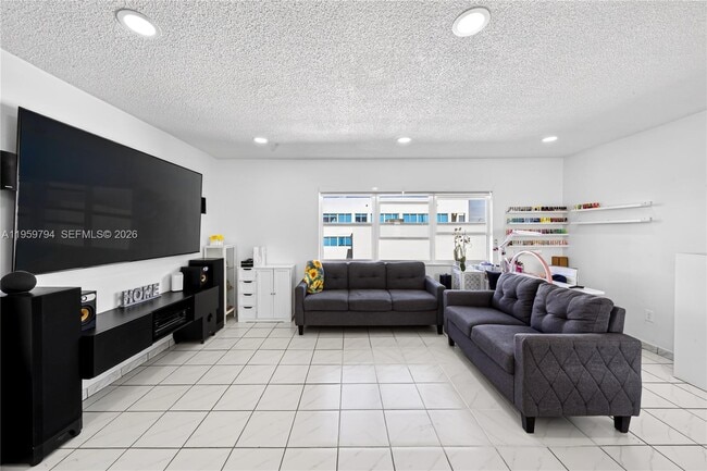 Foto del edificio - 900 SW 84th Ave