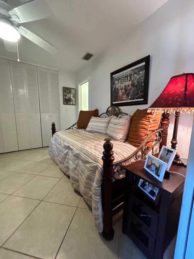 Foto del edificio - 5800 Fernley Dr W