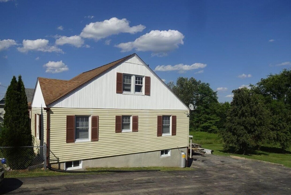 Foto del edificio - 60 Summit Ridge Rd SW