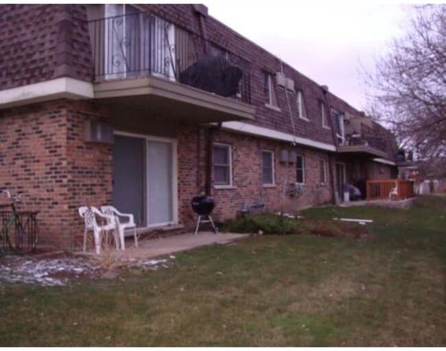 Building Photo - 869 Trace Dr