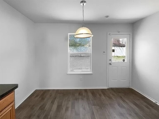 Foto del edificio - 3331 Light Pointe Dr