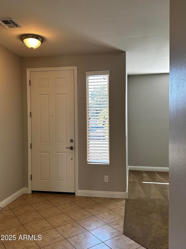 Foto del edificio - 1686 W Paisley Dr