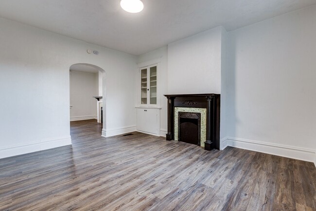 Building Photo - 1430 Rockland Ave