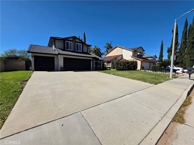 Foto del edificio - 13436 Cypress Ave