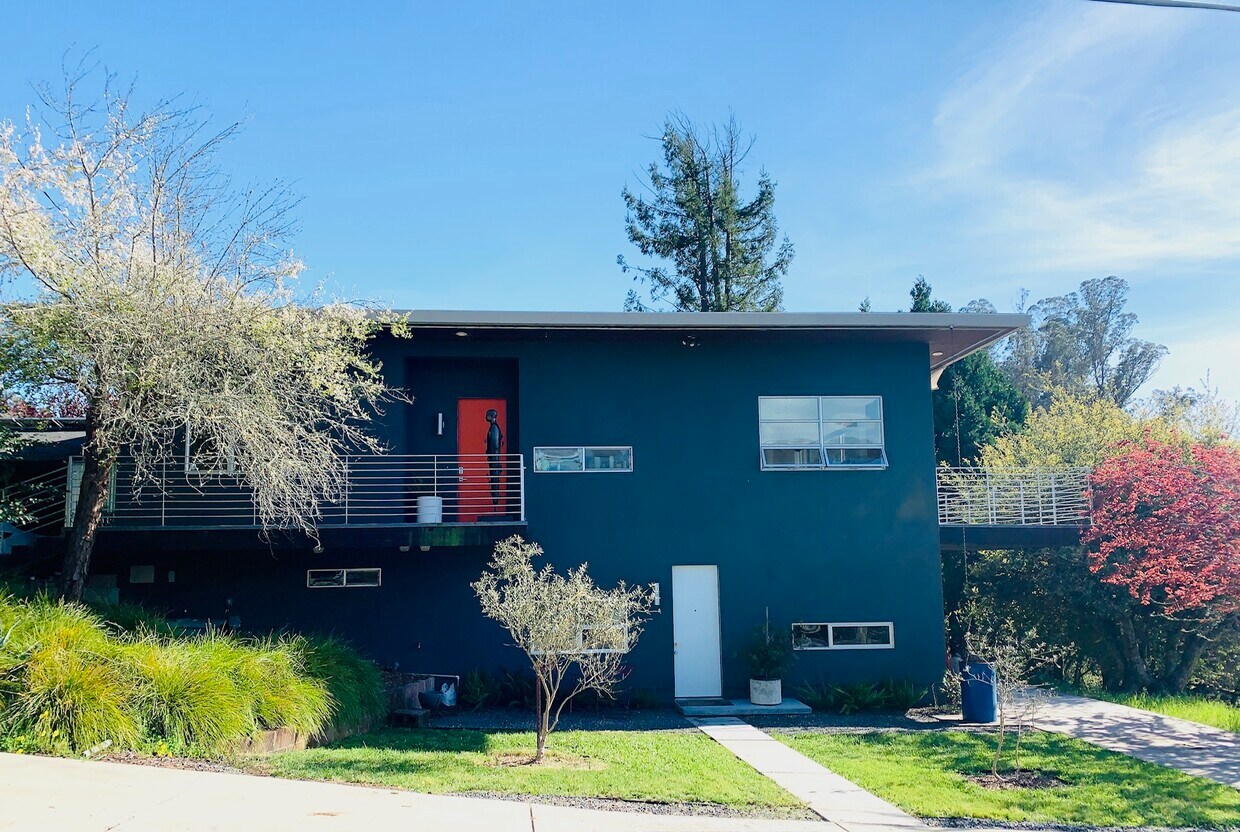 Foto principal - 8989 Barnett Valley Rd