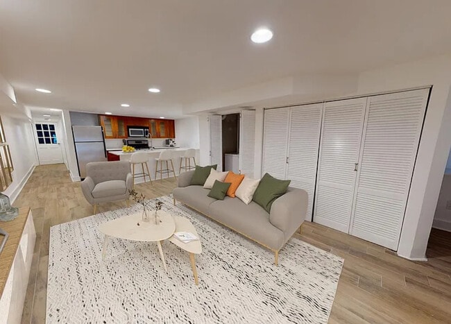 Foto del edificio - 1120 Park Rd NW