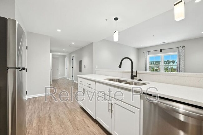 Building Photo - 1420 Ewing Pk Lp