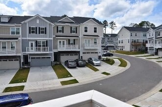 Building Photo - 2230 Chattering Lory Ln