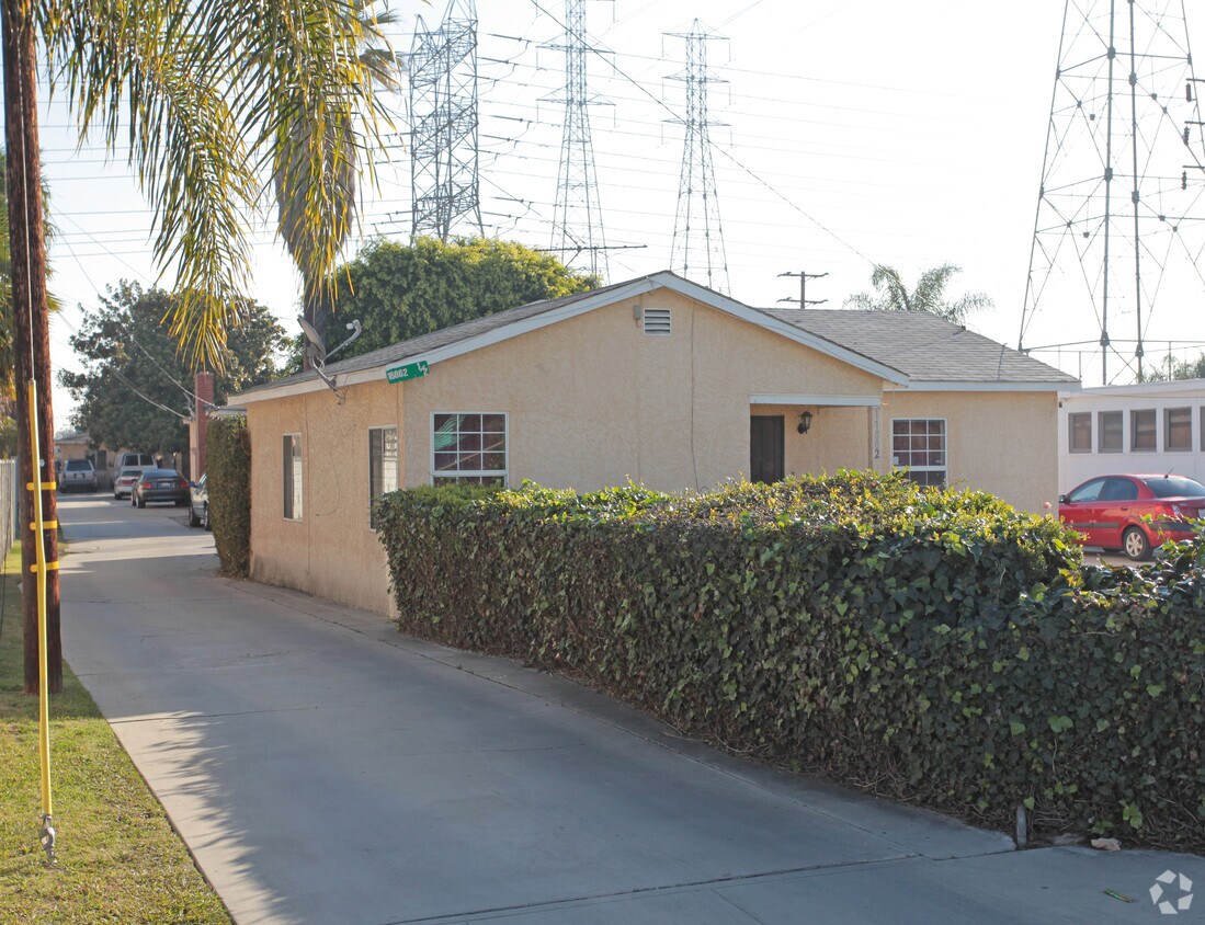 Building Photo - 16862-17000 Passage Ave