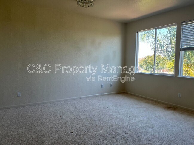 Foto del edificio - 4020 Crescent Ct
