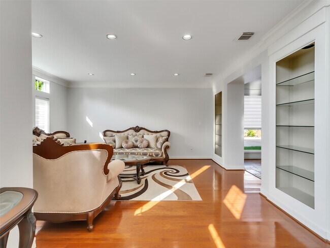 Foto del edificio - 4807 Andover St