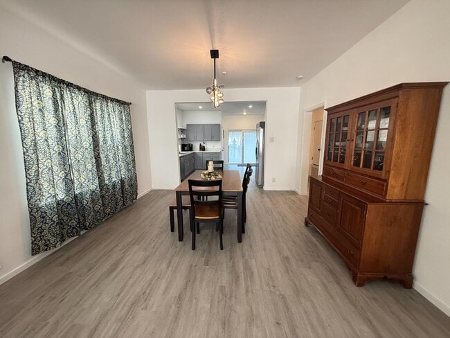 Photo - 727 Indiana St House