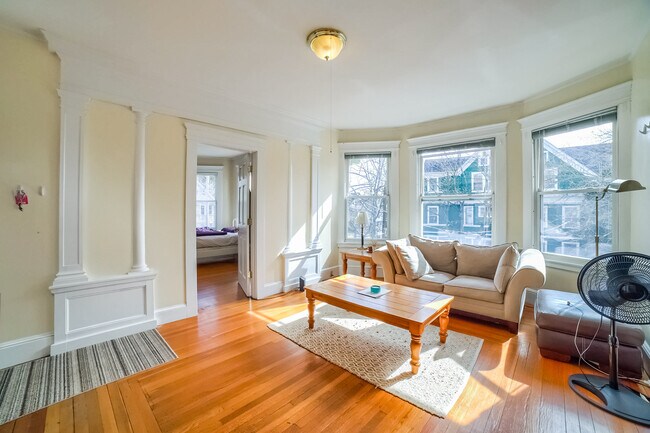 Foto del edificio - 152 Mansfield St