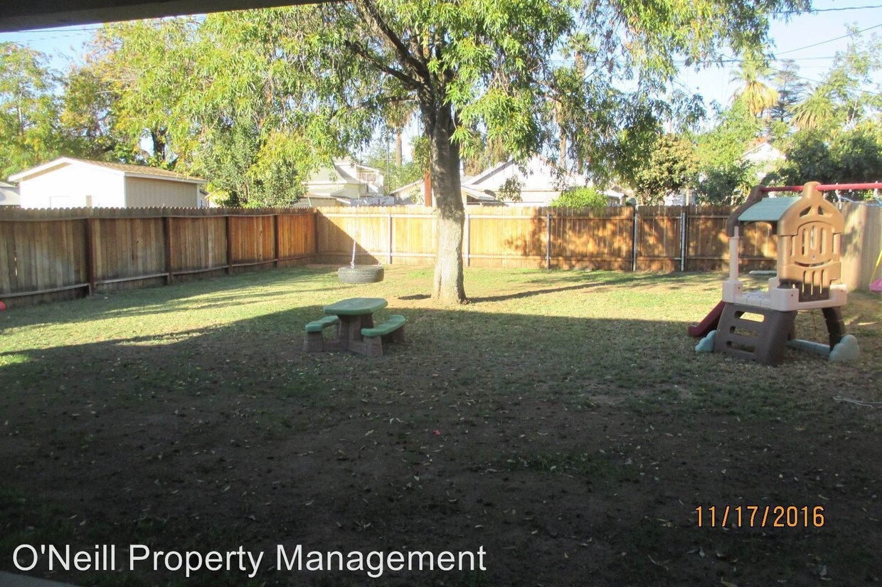 Building Photo - 3 br, 2 bath House - 2543 10th St.