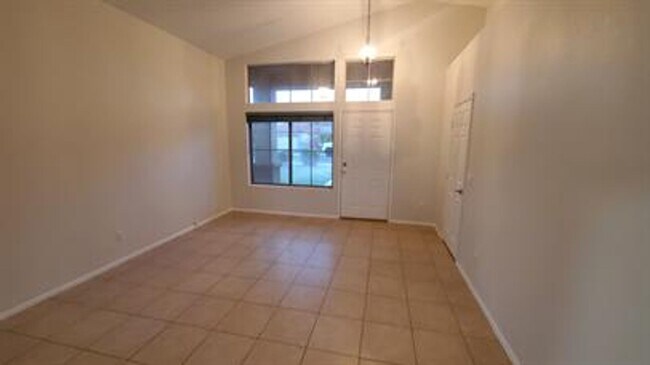 Building Photo - Beautiful Single-Level Family Home with Ga...