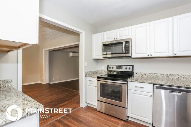 Building Photo - 5029 Fredericksburg Ave