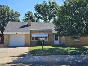 Building Photo - 2605 Gidding St