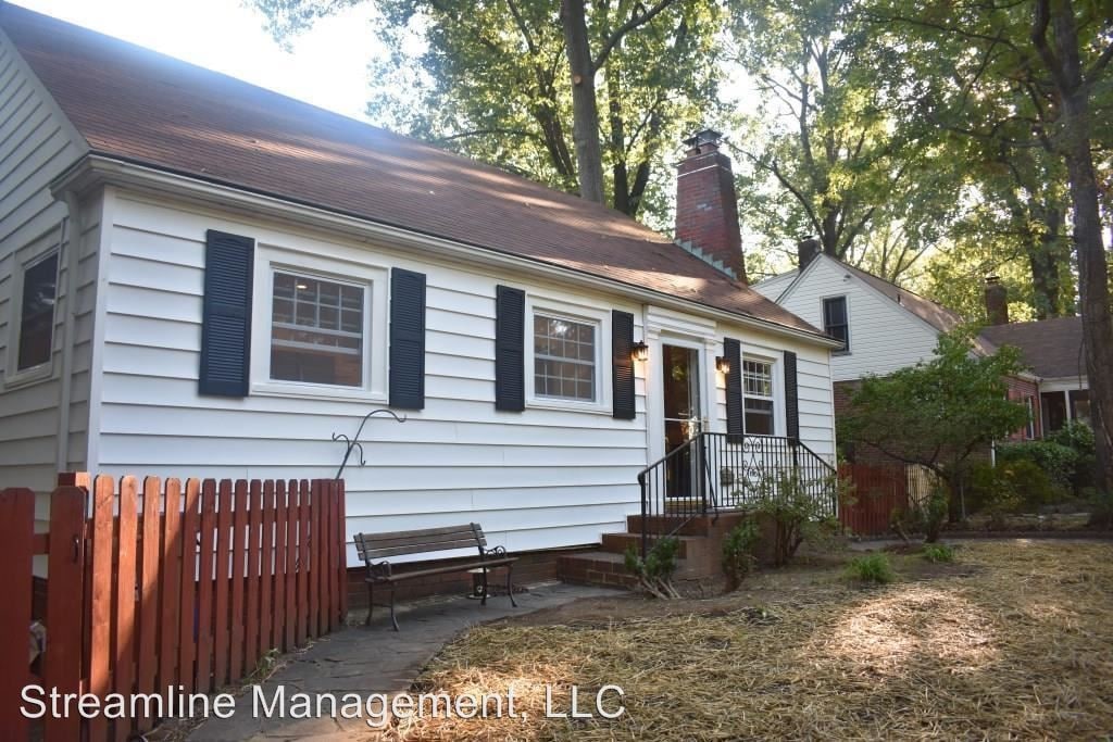 Primary Photo - 108 Woodridge Ave